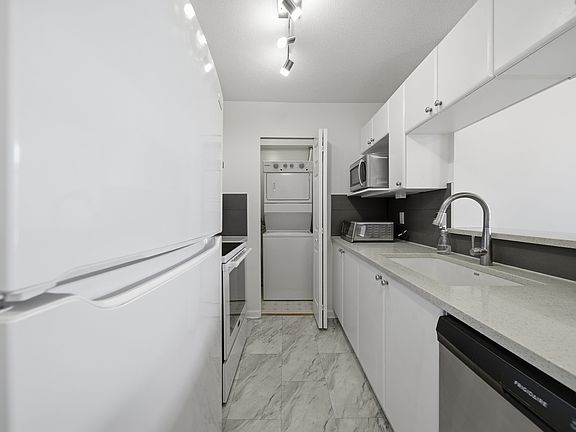 4th image of 5600 Andrews Rd #434