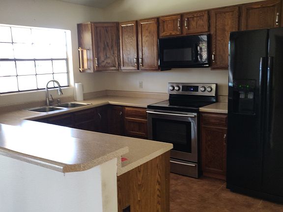 4th image of 4023 W Michigan Ave