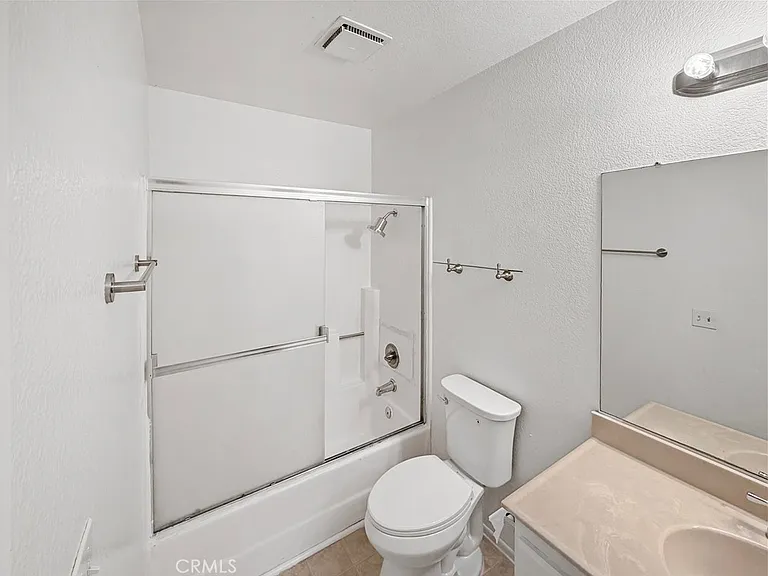15143 Monterey Ave #B — Photo 12