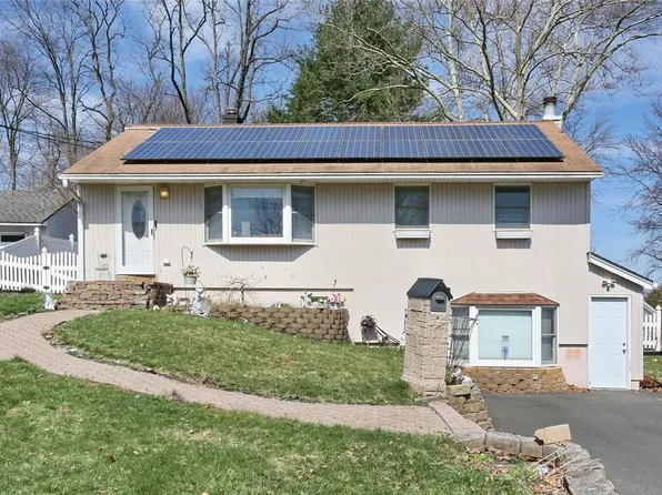 10 Capt Shankey Drive, Garnerville, NY 10923