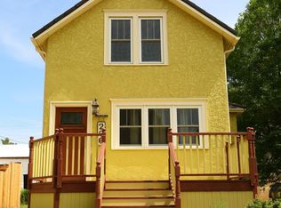 206 3rd Ave NW, Mandan, ND 58554