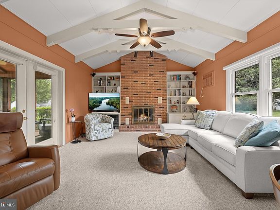 3rd image of 6806 Falstone Dr