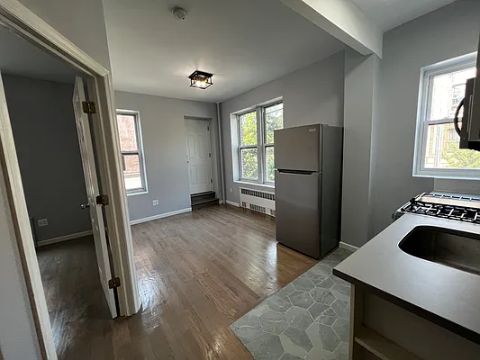 Rented by Extend Realty Inc | media 14