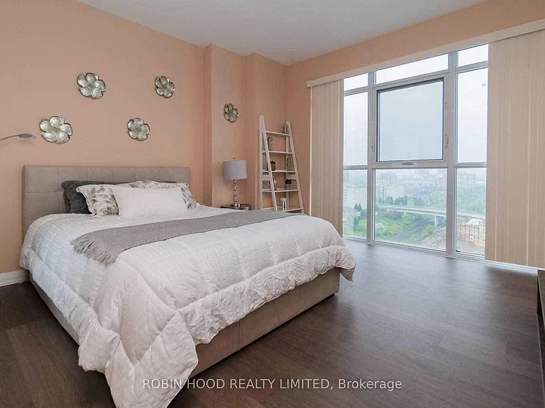 65 Oneida Cres #1508 — Photo 8