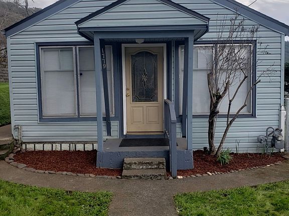 2nd image of 1779 SE Giles St