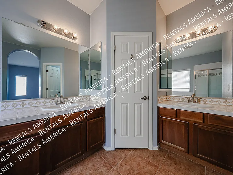 18166 N Jameson Dr — Photo 25