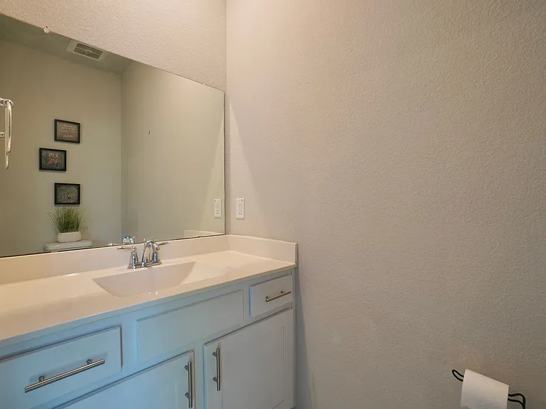 5501 Charles Merle Dr #B — Photo 26