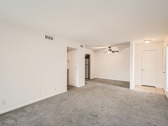4th image of 2838 Loveland Dr Unit 1618