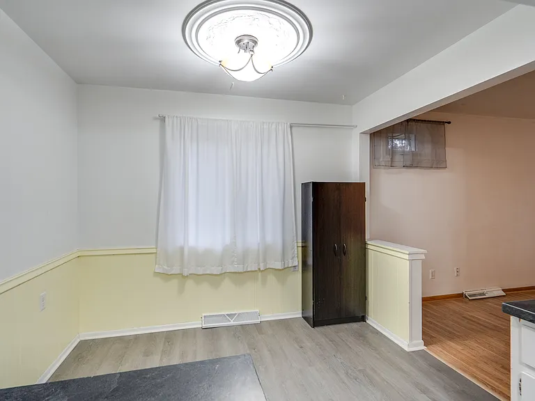 1524 Robin Ln — Photo 13