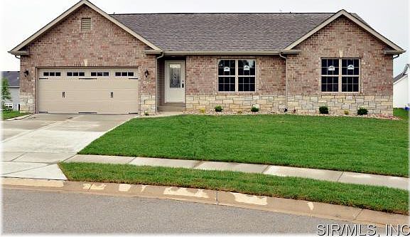 1st image of 1924 Crimson Oak Dr