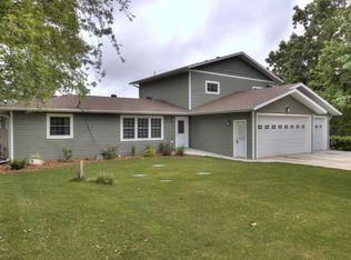 19587 Cozy Point Dr, Fergus Falls, MN 56537
