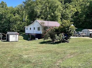 26 Russell Dr, Proctor, WV 26055