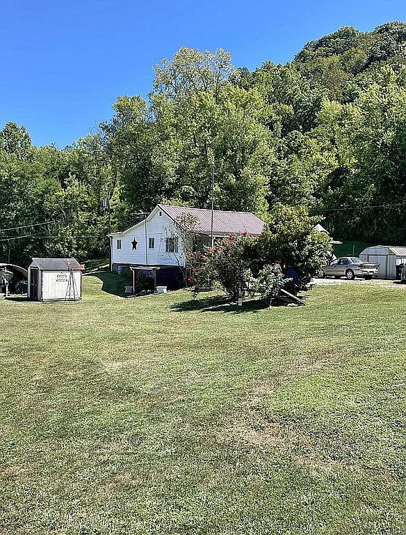 26 Russell Dr photo 1