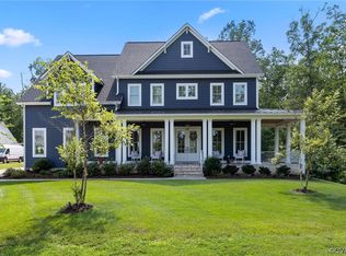 1706 Tulip Hill Dr, Midlothian, VA 23112