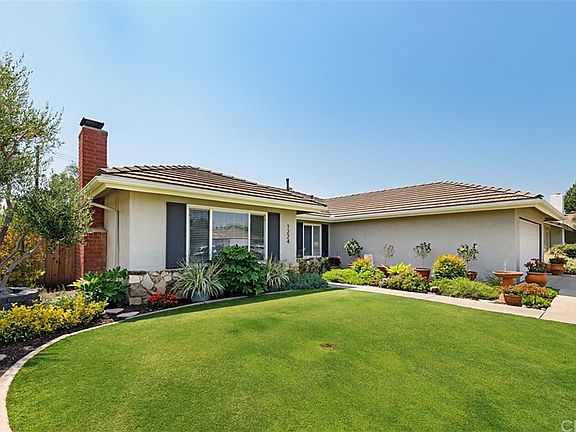 4th image of 1224 E Vista Del Playa Ave
