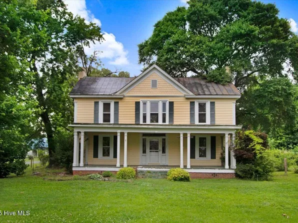 105 W Wayne Street, Fremont, NC 27830