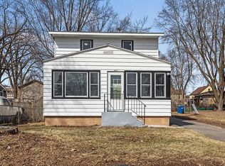 442 Gentry Ave N, Oakdale, MN 55128