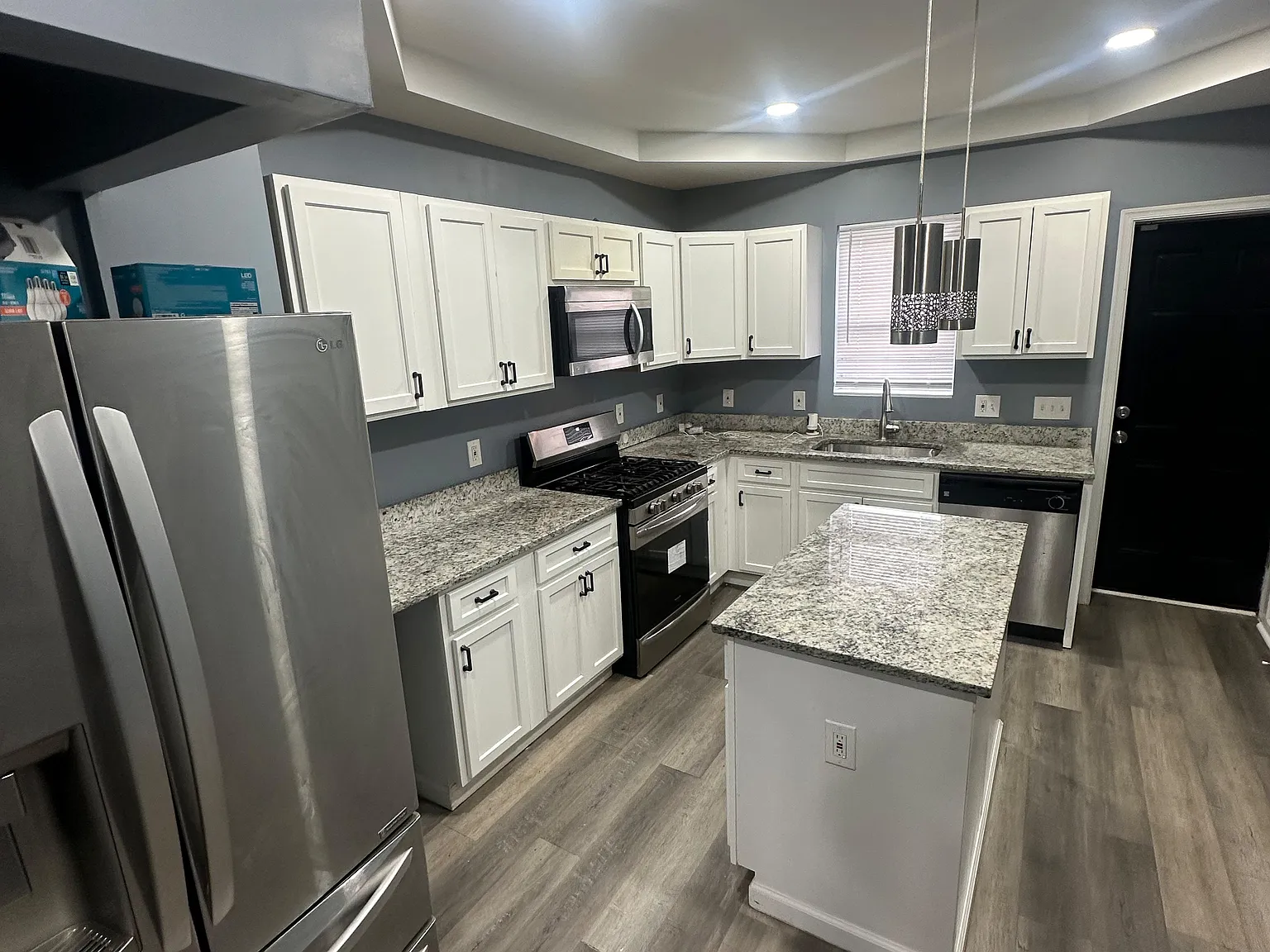 2 bed, 3.0 bath, $1,750 — Photo 4
