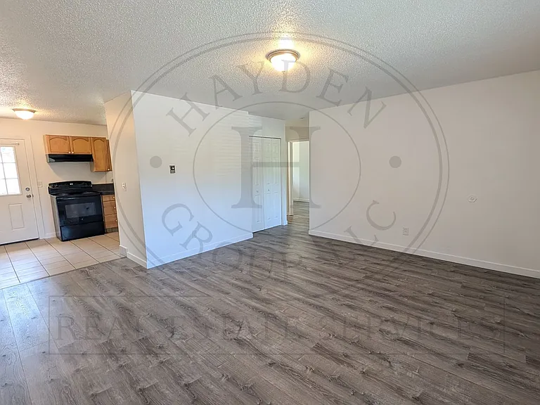 23051 SW Main St #1 — Photo 3