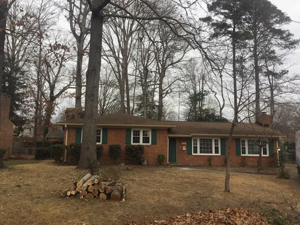 185 Corinthia Dr, Newport News, VA 23608