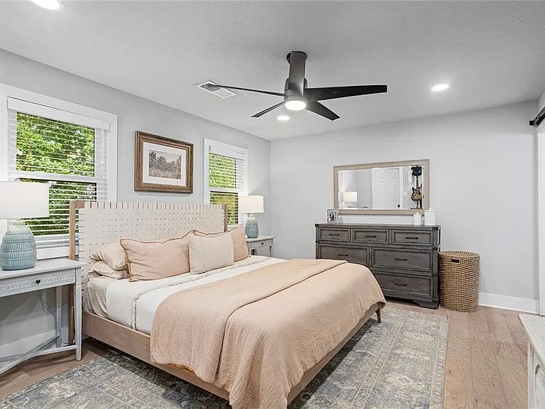 1185 Jamestowne Trl — Photo 11