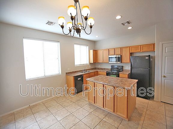 5th image of 11863 N 147th Dr