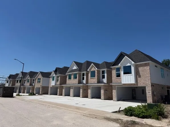 2187 Big River St, College Station, TX 77840