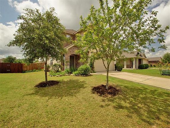 3rd image of 310 Luna Vista Dr