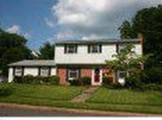 6 Whitemarsh Dr, Lawrence Township, NJ