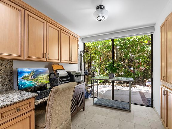5th image of 793 Saint Albans Drive