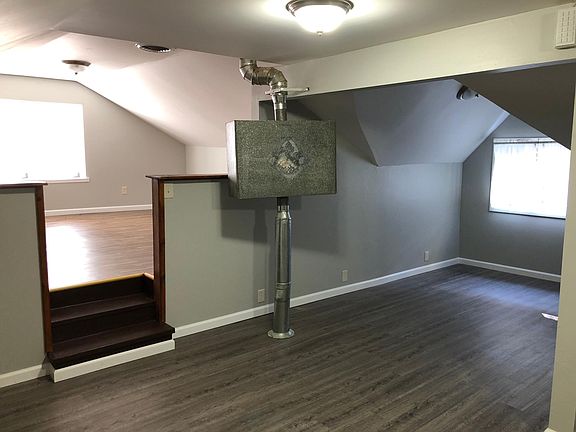 4th image of 222 Ottawa St APT C
