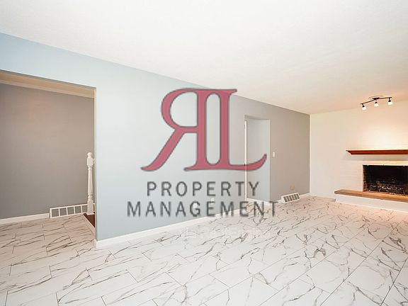 3rd image of 3501 Woodlawn Ave