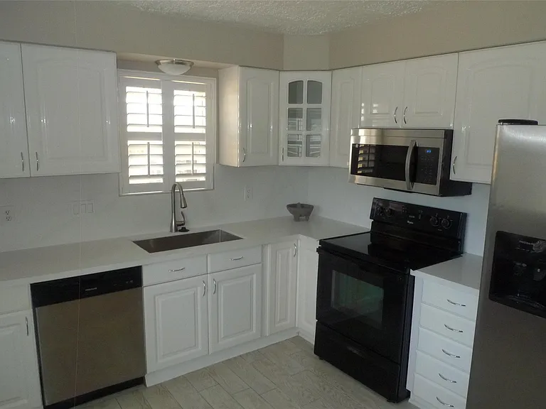 14122 Bateau Dr — Photo 10