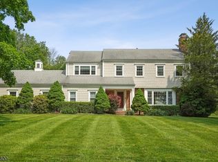 22 Rolling Hill Dr, Morristown, NJ 07960
