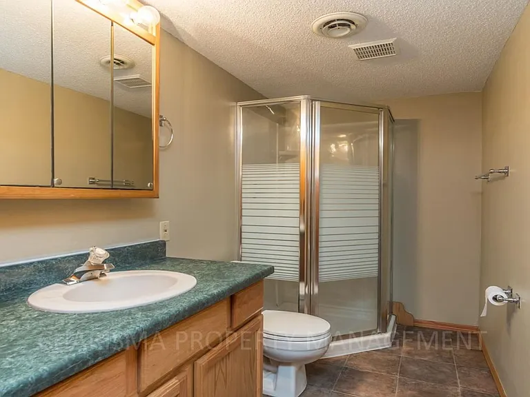 4608 E Blazewood Dr — Photo 17