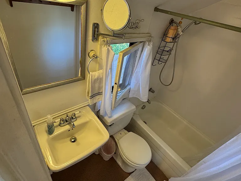 706 Sherman Ave #5 — Photo 15