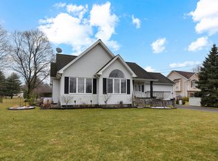 151 Pavano Dr, Plainville, CT 06062