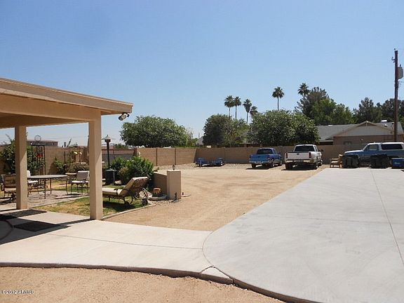 5th image of 8233 W Country Gables Dr