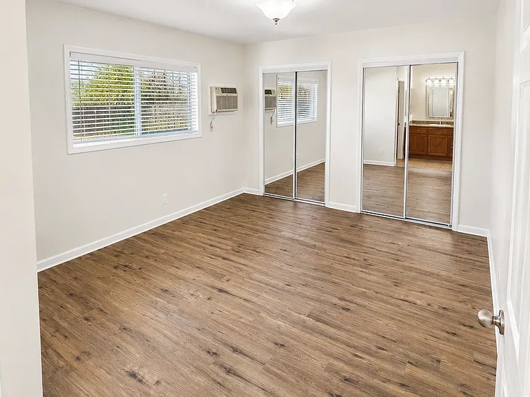 7043 Alabama Ave #204 — Photo 10