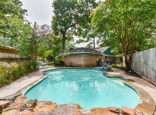 12106 Double Tree Dr, Houston, TX 77070