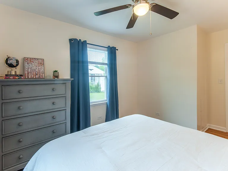 2218 Wayne Ave #B — Photo 17