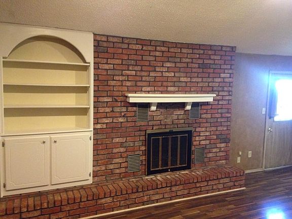 Fireplace, built-in shelving