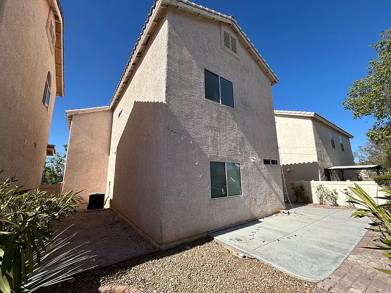 8877 Tomnitz Ave — Photo 35
