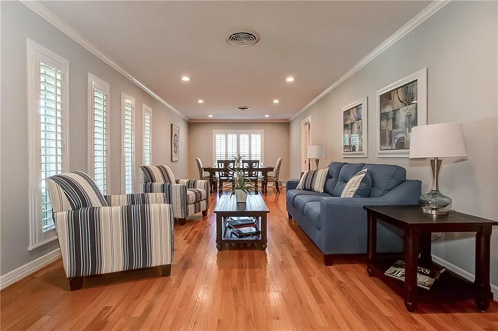 Beautiful Home in Tanglewood — Photo 4