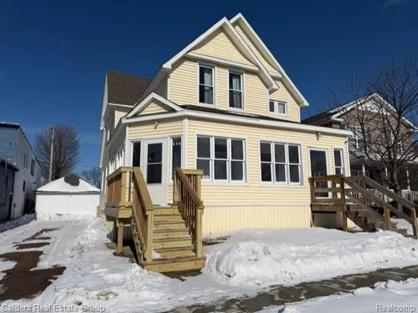 727 Griswold St, Port Huron, MI 48060