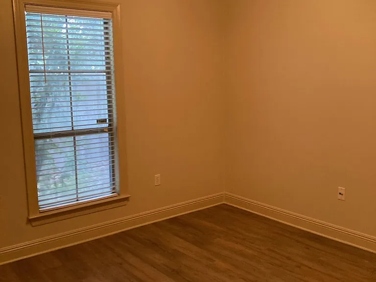10655 Woodland Oaks Dr — Photo 22