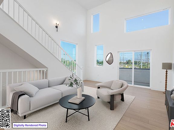 3rd image of 11224 W Victory Blvd