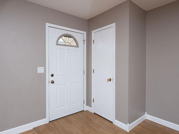 5th image of 16384 Flagstaff Ave