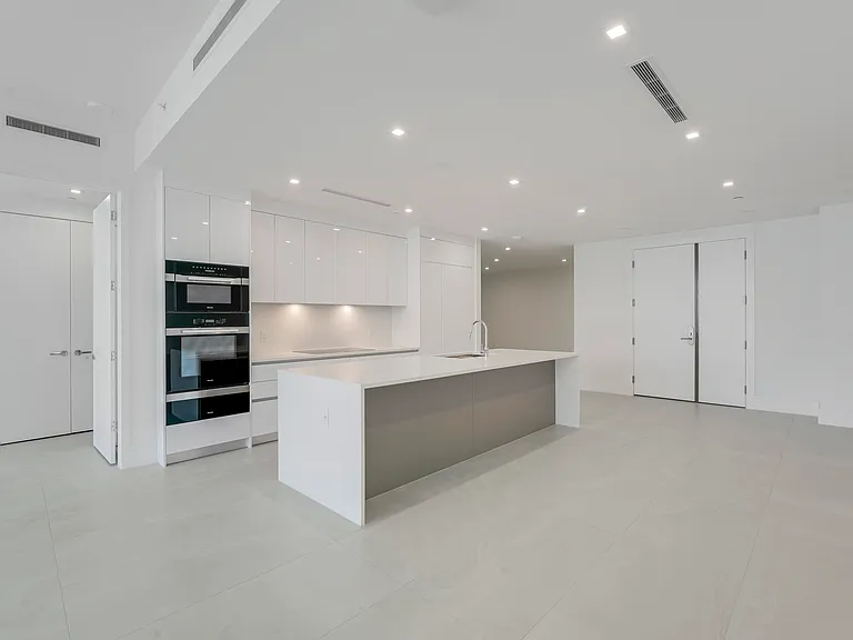 220 Lake Shore Dr #704 — Photo 13