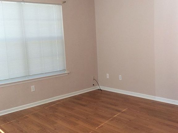 2nd image of 118 Susquehanna Trl